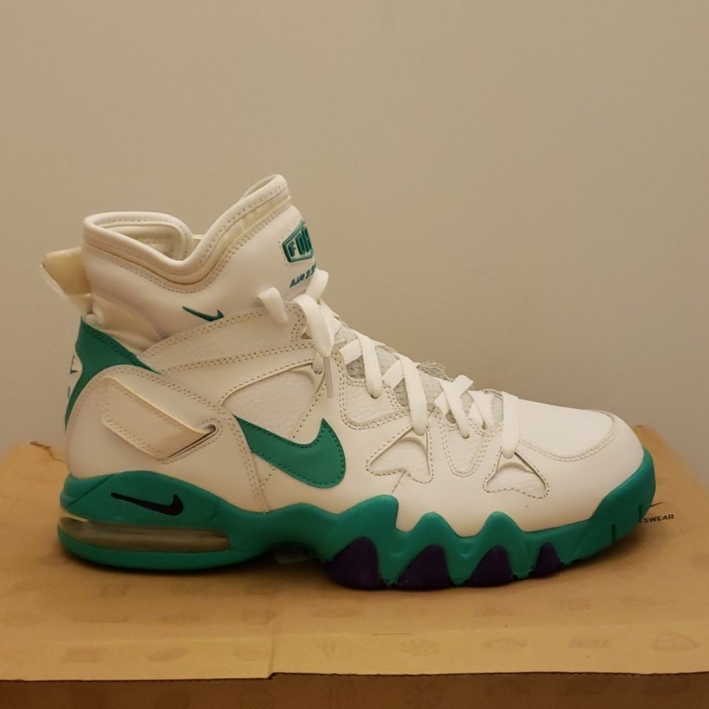 Nike Air Max 2 Strong Sneakers